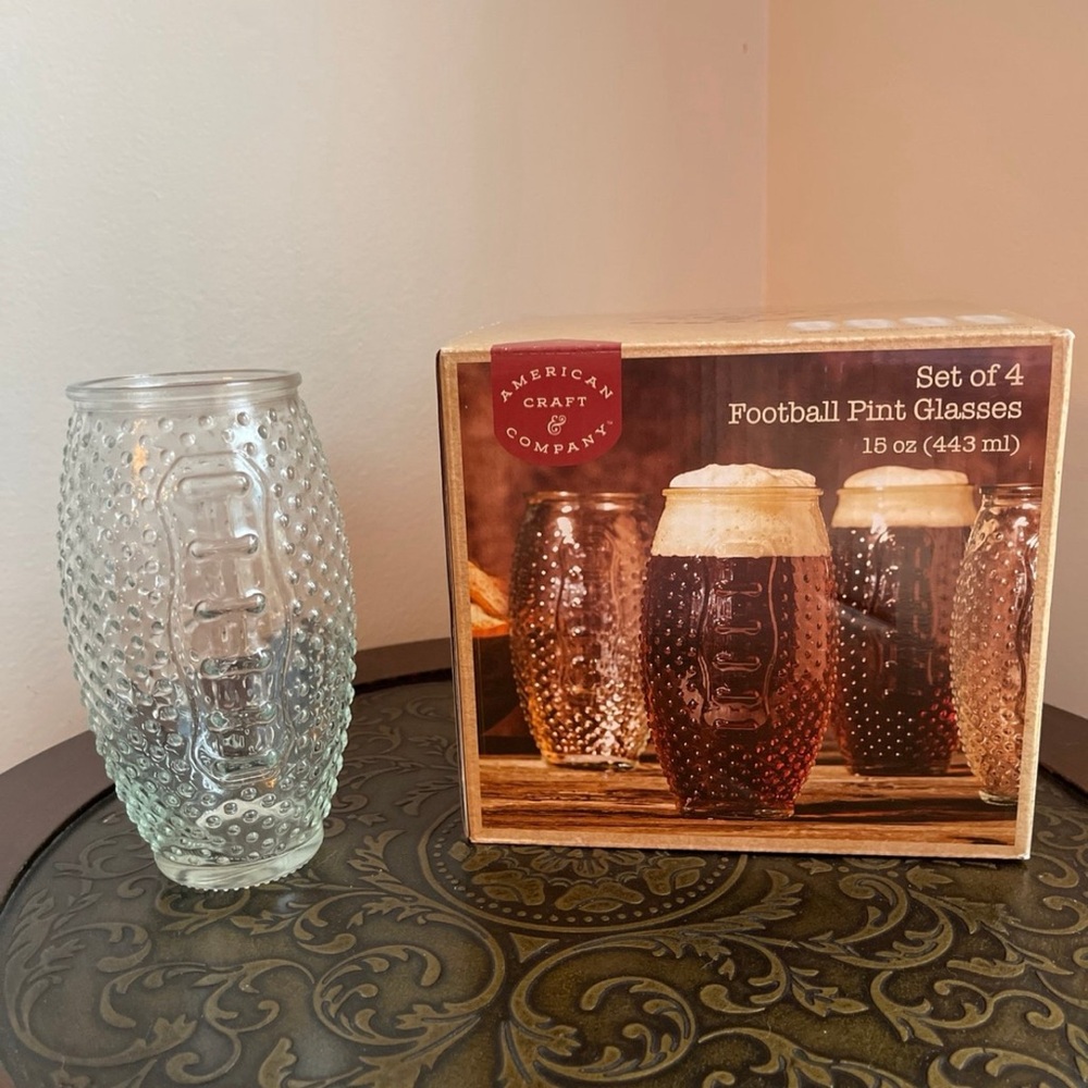 New Football Pint Glasses (set of 4)